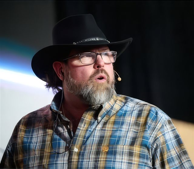 Reed Low, former St. Louis Blues enforcer and featured auctioneer